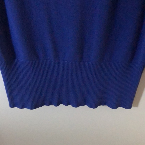 Cable & Gauge 3/4 sleeve v-neck sweater M/L size - Picture 4 of 5